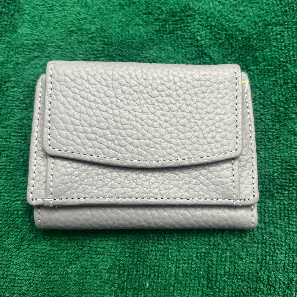 Mini Compact Wallet Gray Faux Leather - Holds 6 cards, Cash & Change Like New